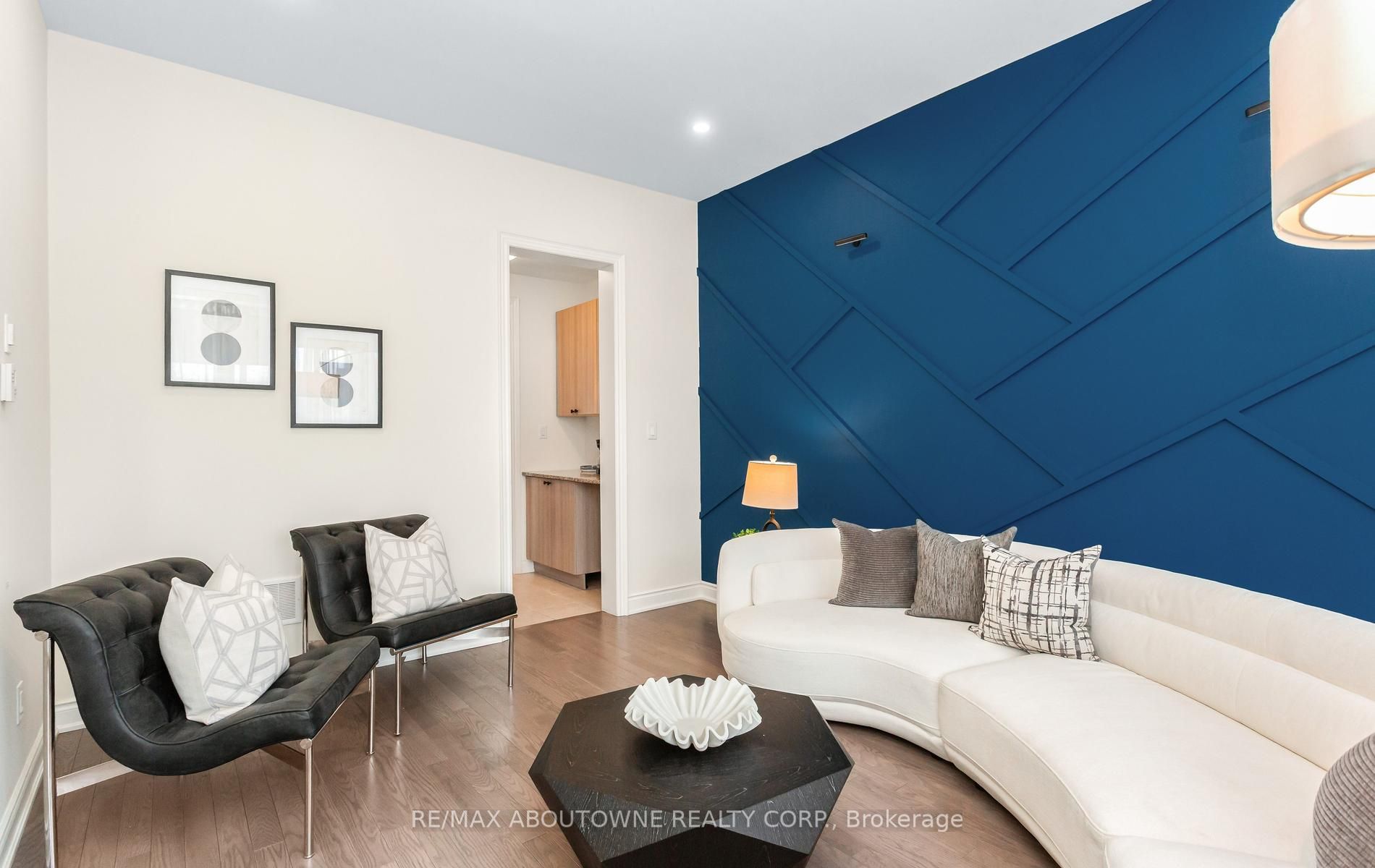 Additional image 5 of (Upper)-3294 Millicent Avenue, Oakville, ON, L6H 0V9