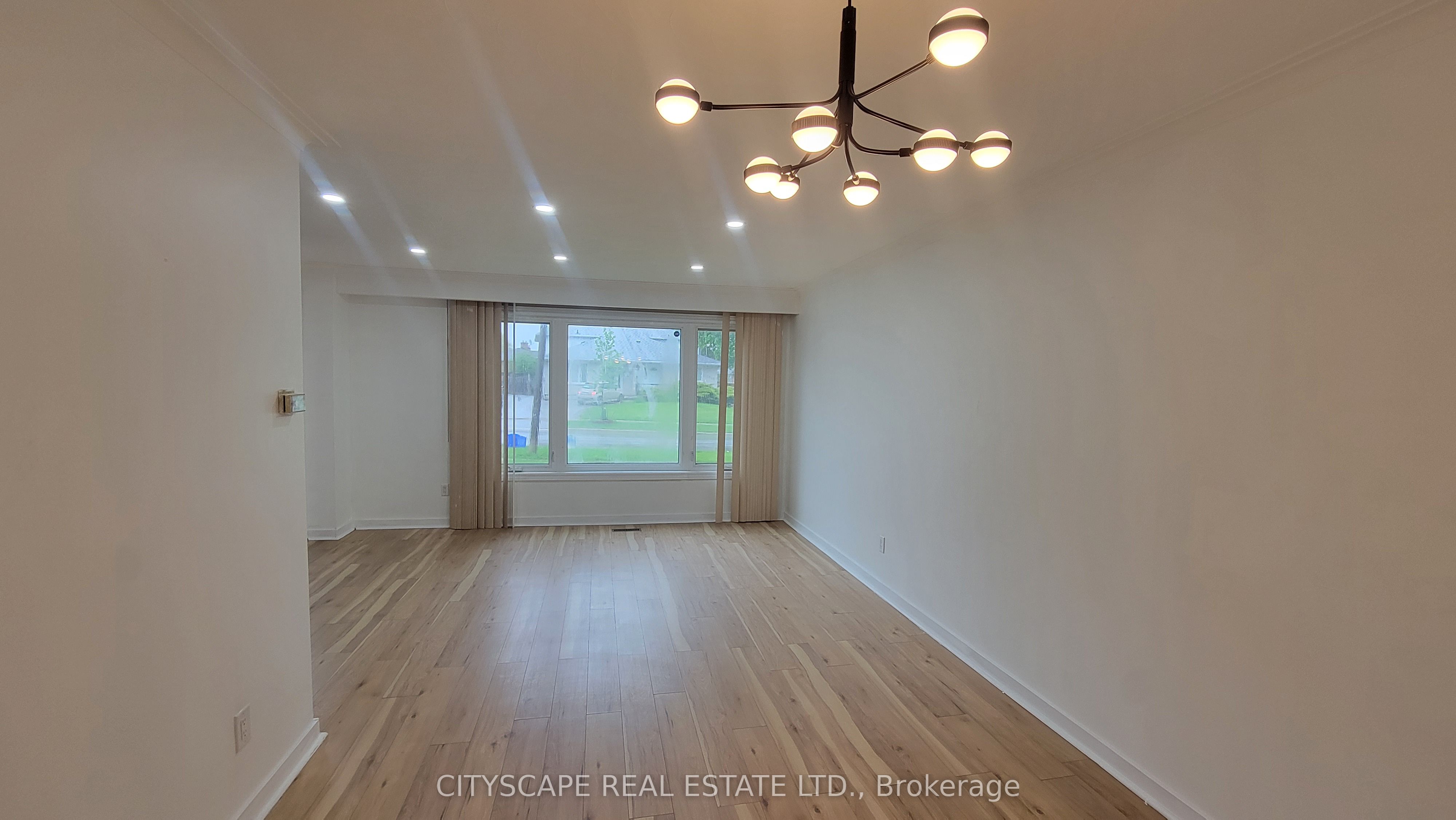Additional image 6 of 3450 Ellengale Drive, Mississauga, ON, L5C 1Z7