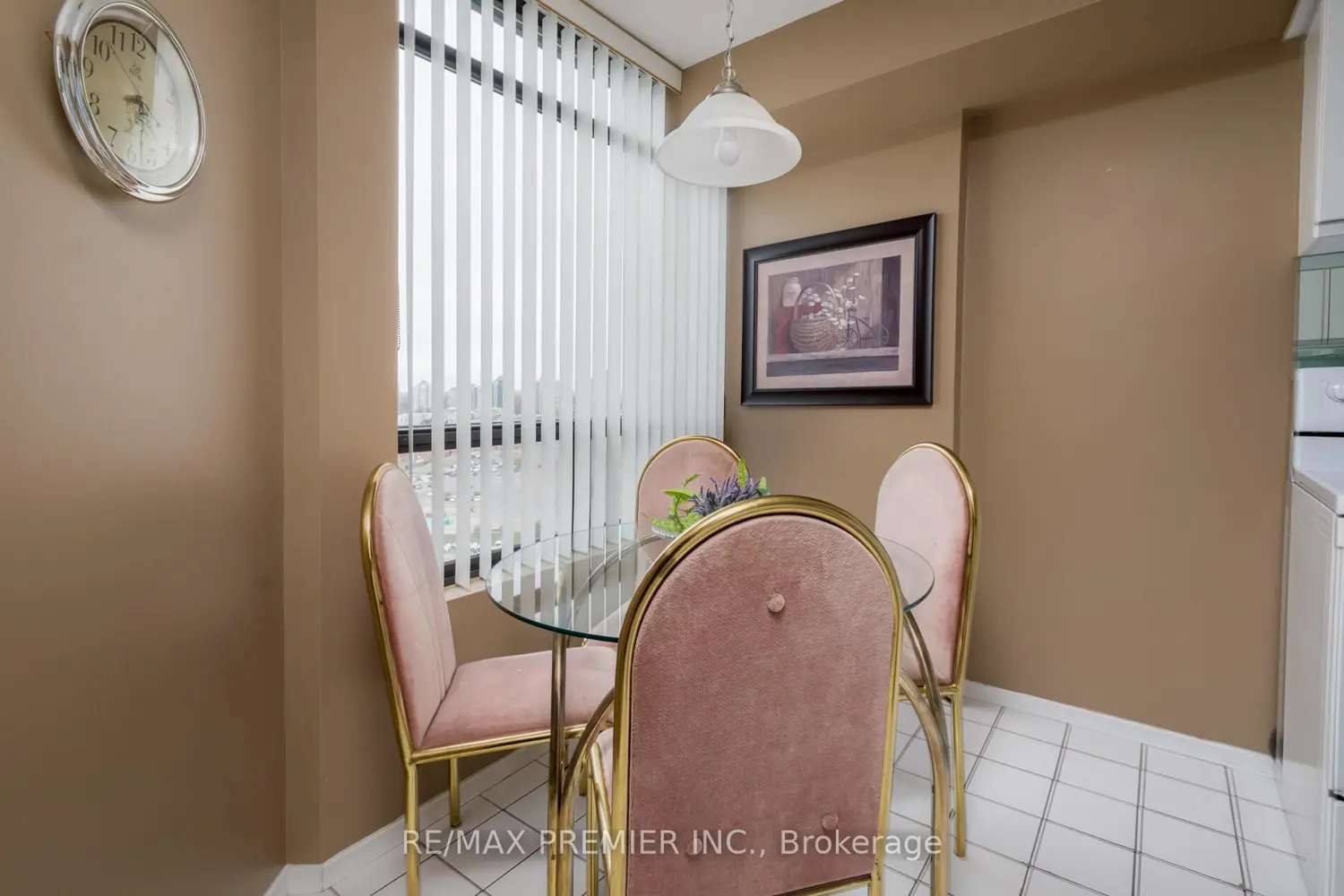 Additional image 6 of 7440 Bathurst Street 1614
