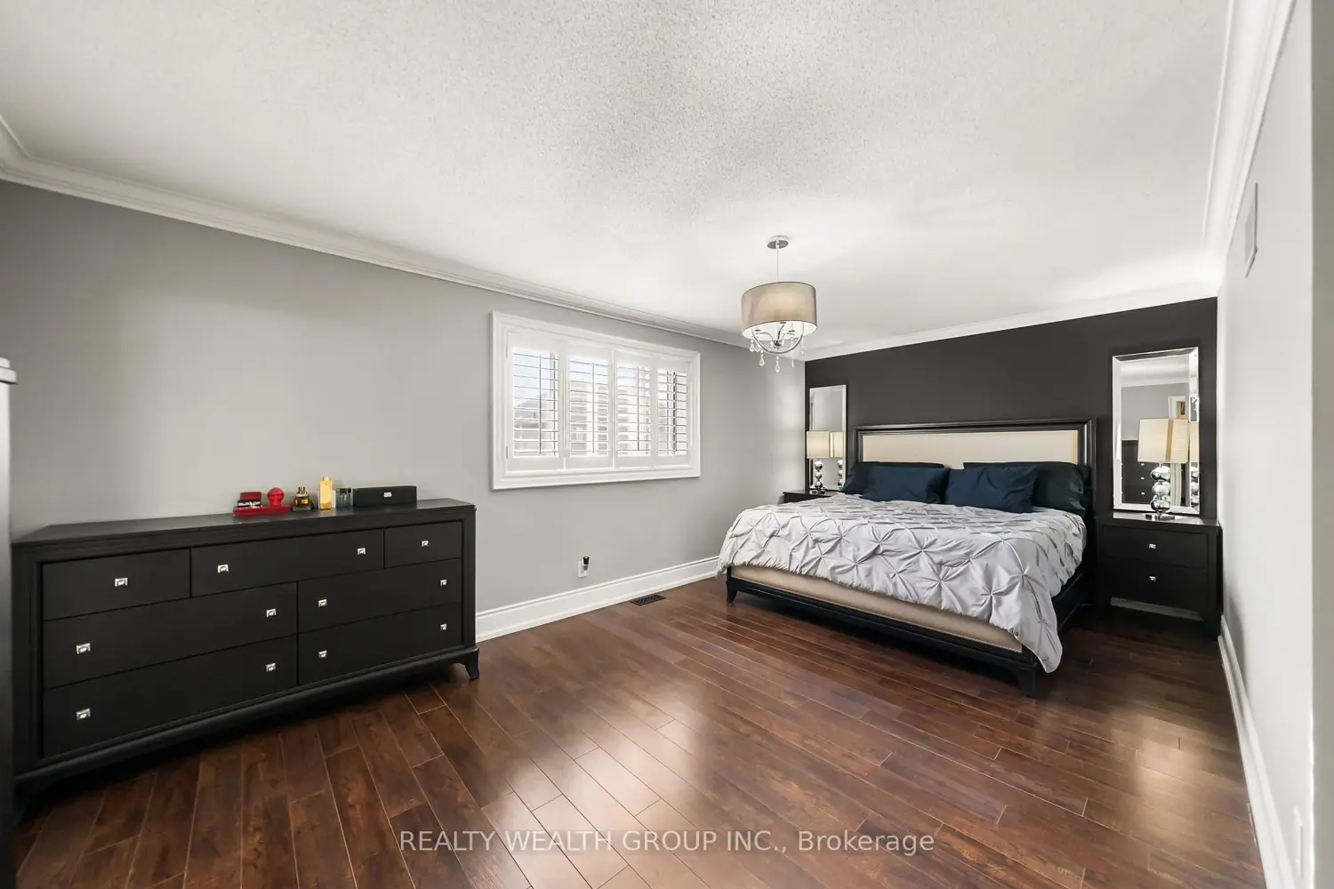 Additional image 17 of 185 Regency View Heights
