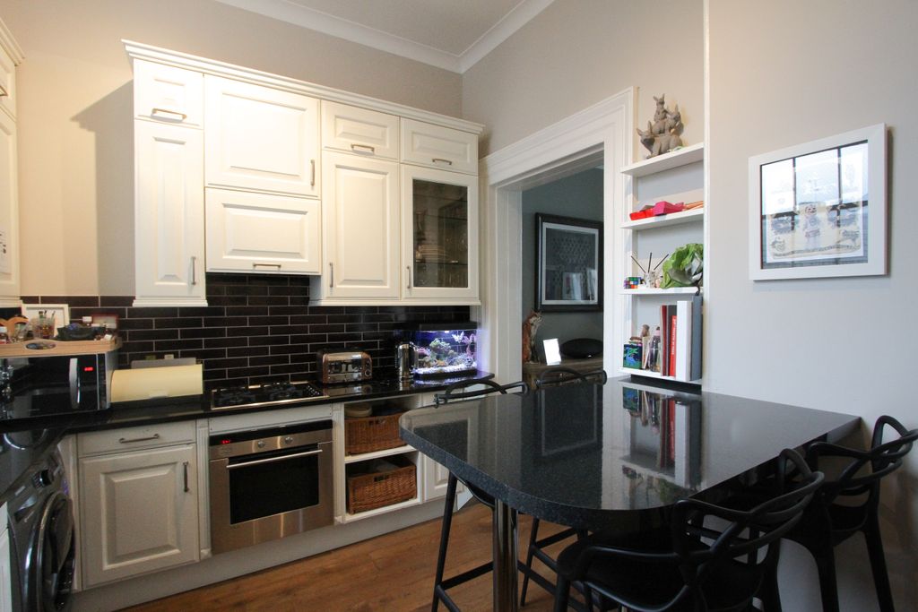 Additional image 20 of 2 bed flat to rentLewes Crescent, Brighton BN2