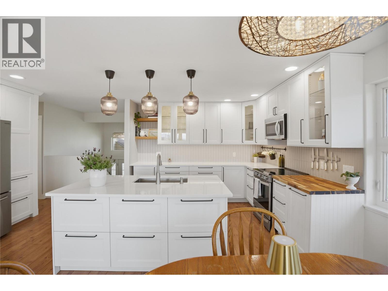 Additional image 3 of 4724 Uplands Drive, Kamloops, BC, V2C6S9