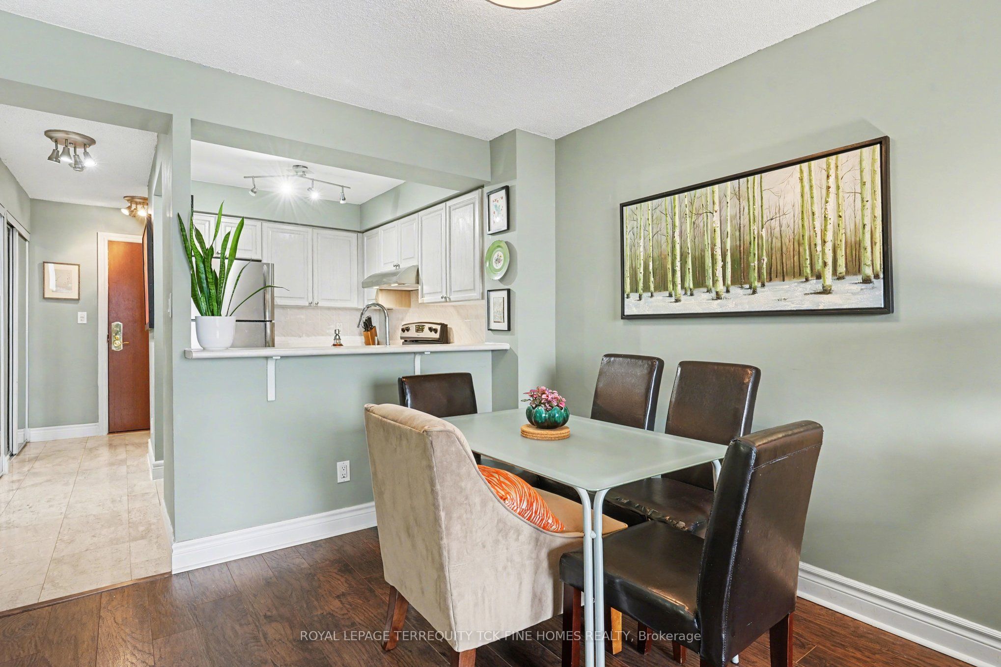 Additional image 6 of 1009-398 Eglinton Avenue E, Toronto, ON, M4P 3H8