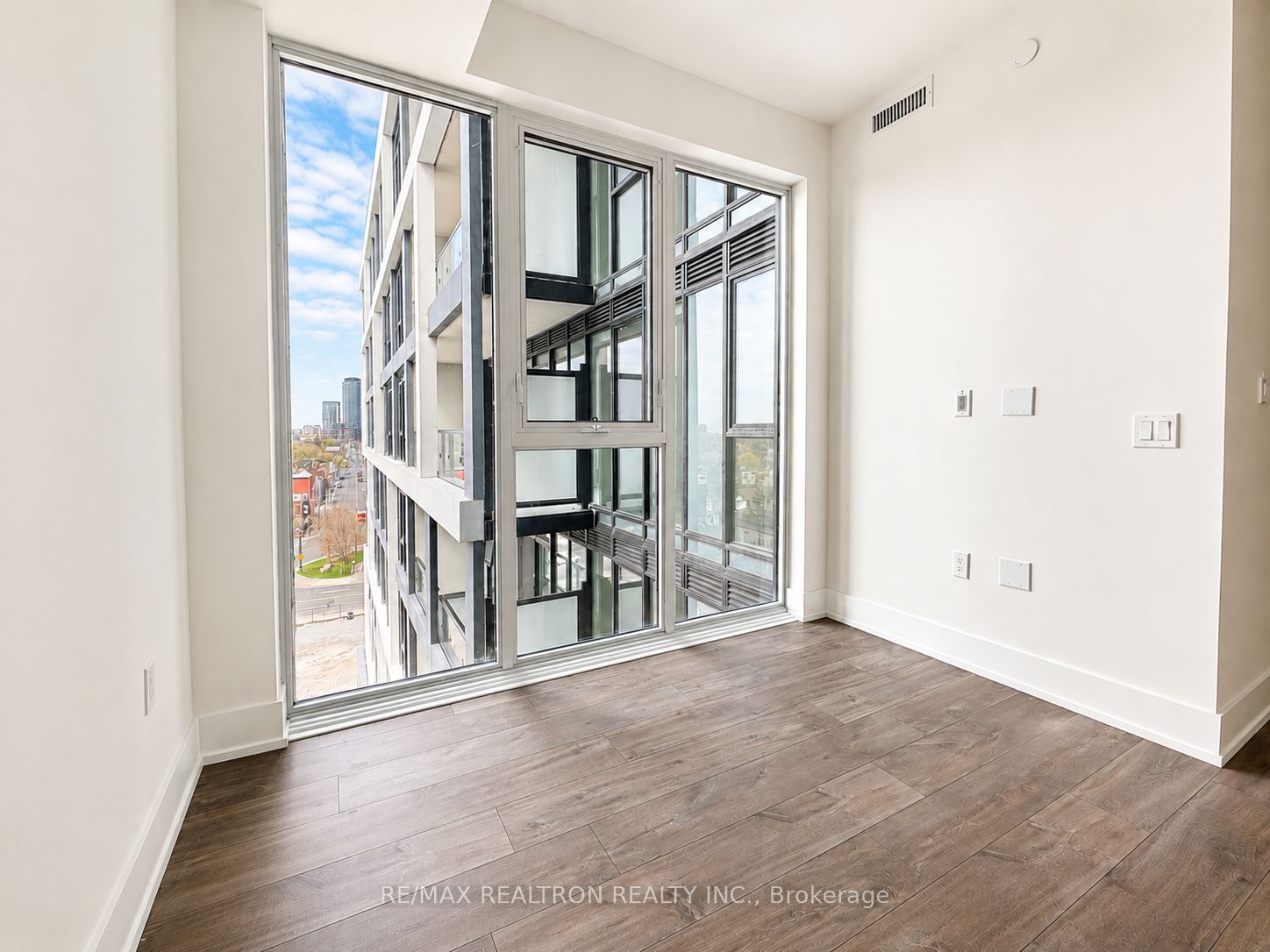 Additional image 5 of 701-858 Dupont Street, Toronto, ON, M6G 0C1