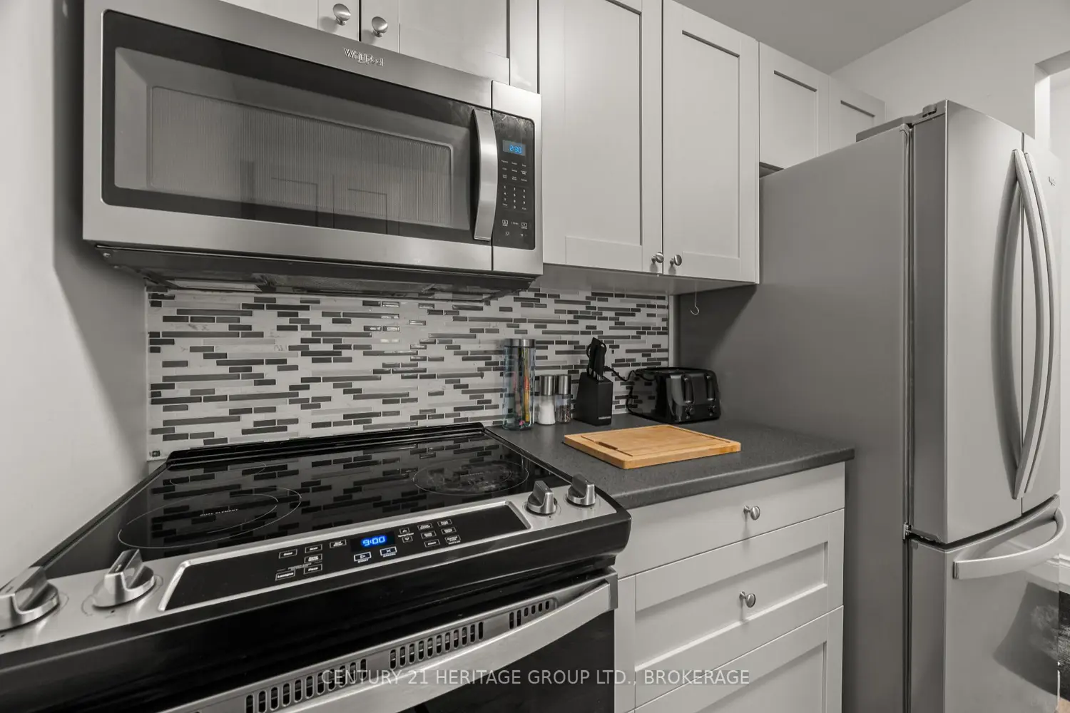 Additional image 4 of 573 Armstrong Road 203