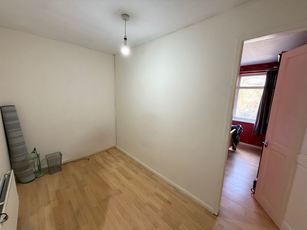 Additional image 4 of 3 bed flat to rentTwinnies Road, Wilmslow SK9