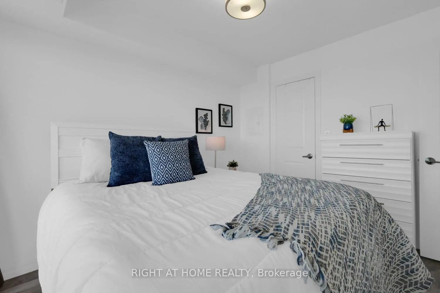Additional image 5 of 2015 Sheppard Avenue 3801