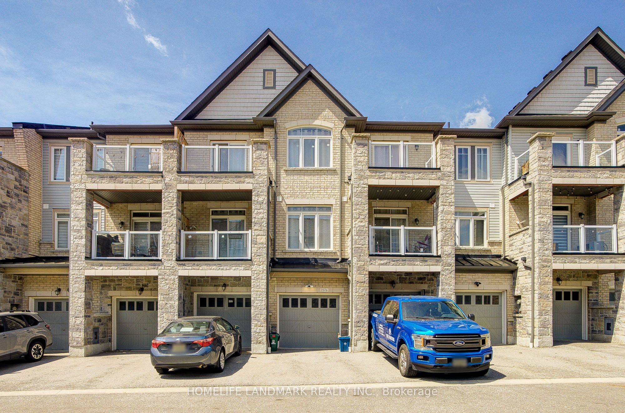2576 Ladyfern Crossing, Pickering, ON, L1X 0E6
