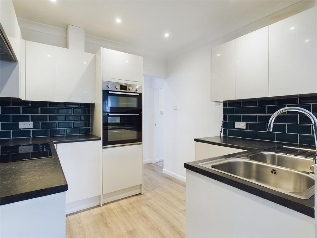 Additional image 3 of 7 bed shared accommodation to rentAlbion Hill, Brighton BN2