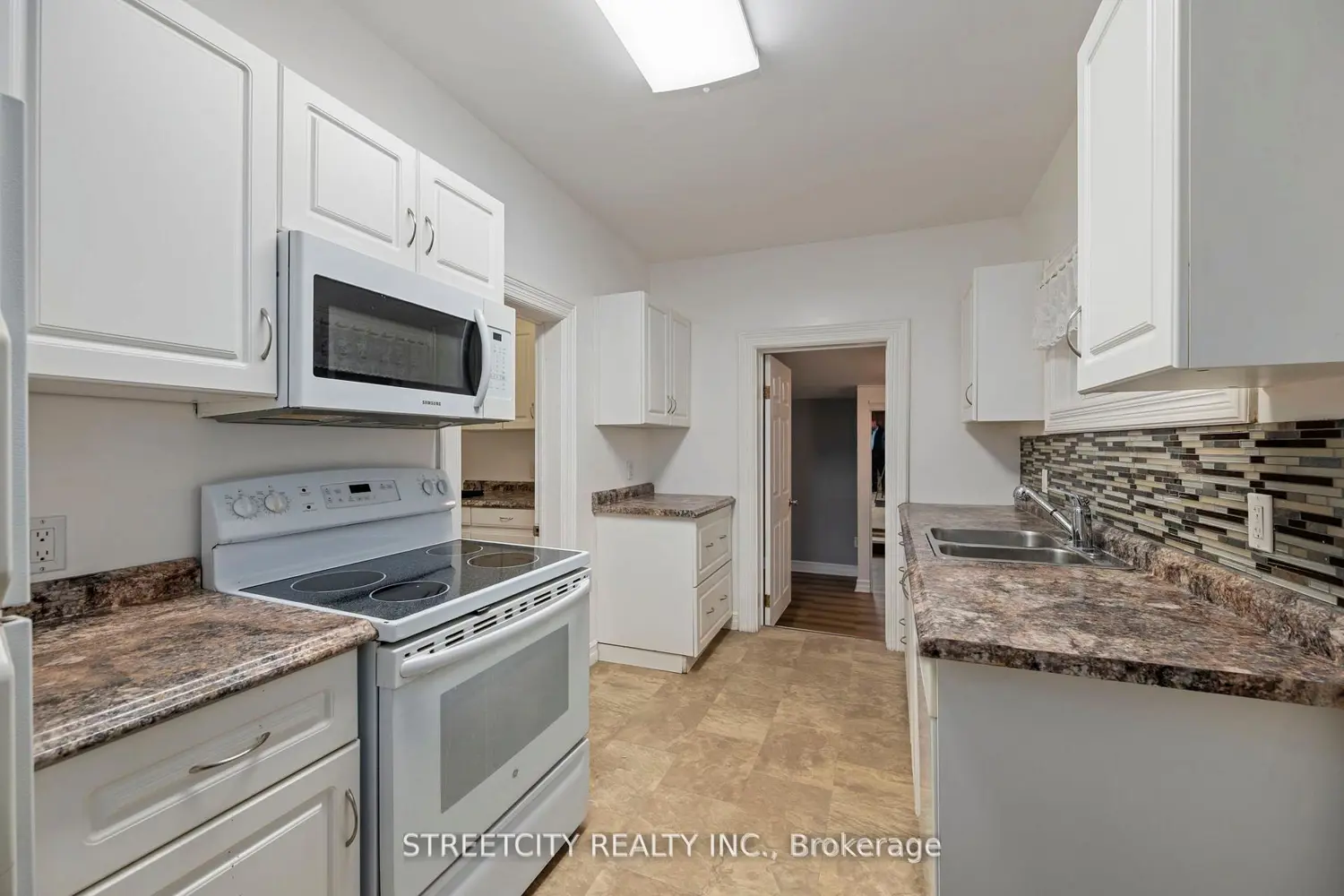 Additional image 4 of 840 Queens Avenue