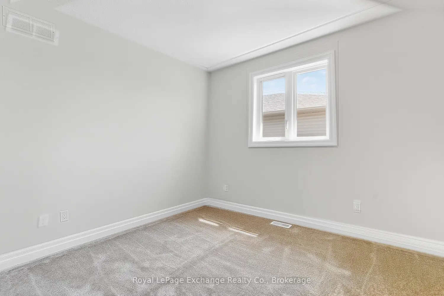 Additional image 8 of 376 Hawthorne Street