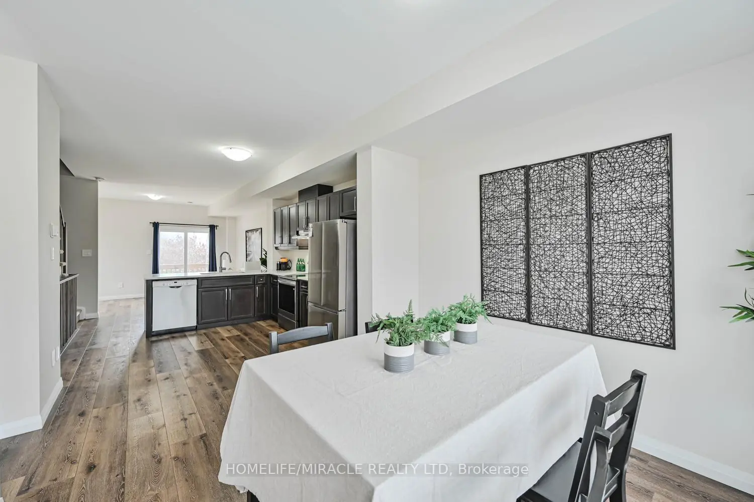 Additional image 3 of 720 Grey Street 34
