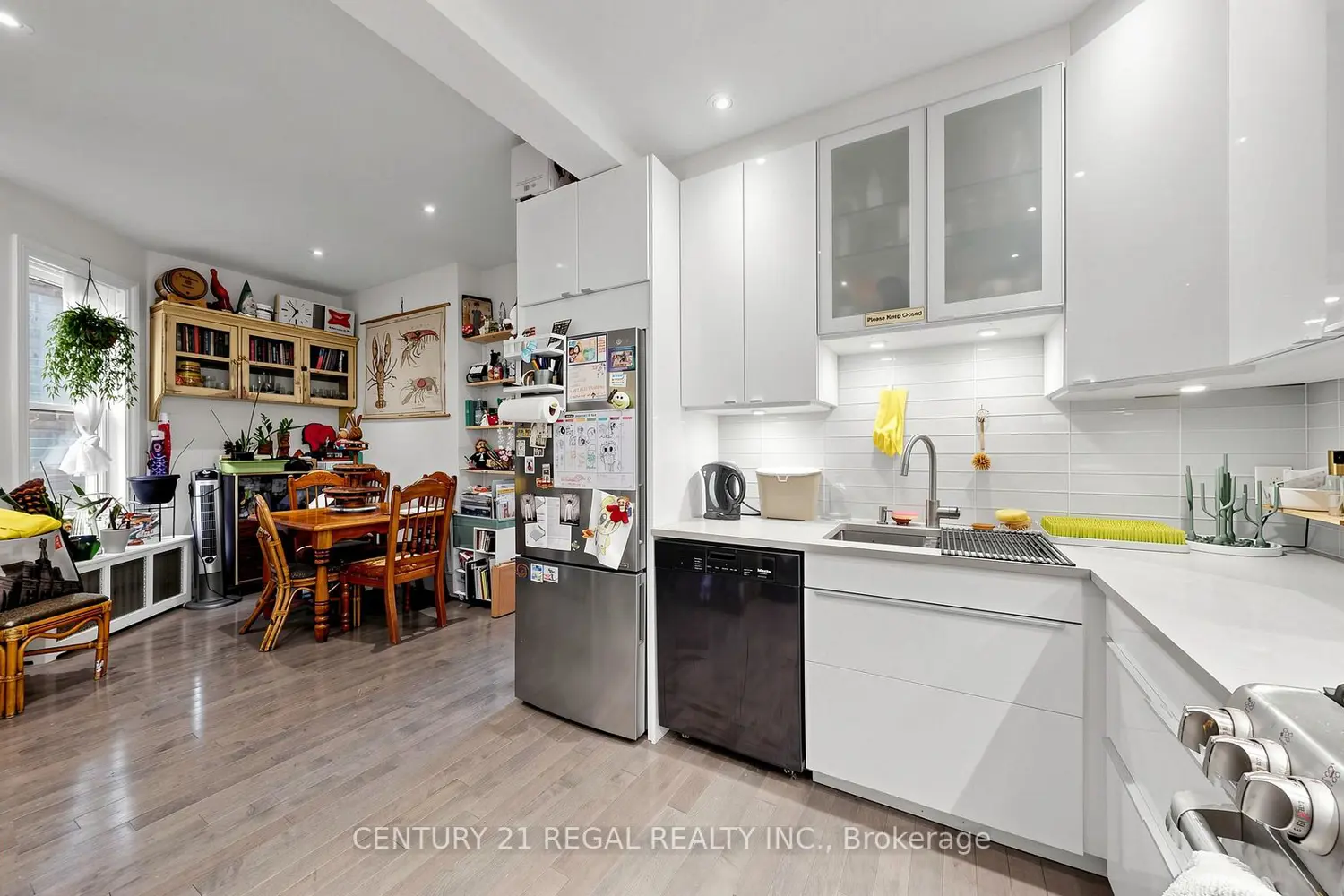 Additional image 3 of 26 Macdonell Avenue