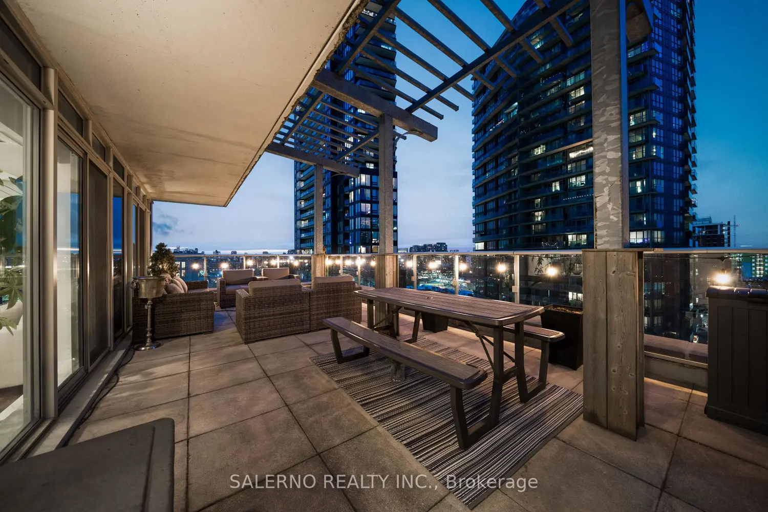 85 East Liberty Street 1417