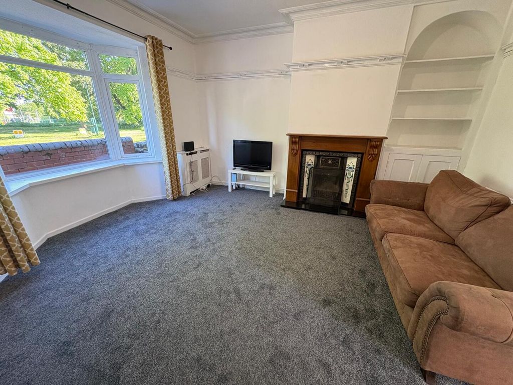 Additional image 2 of 2 bed semi-detached house to rentLiverpool Road, Neston CH64