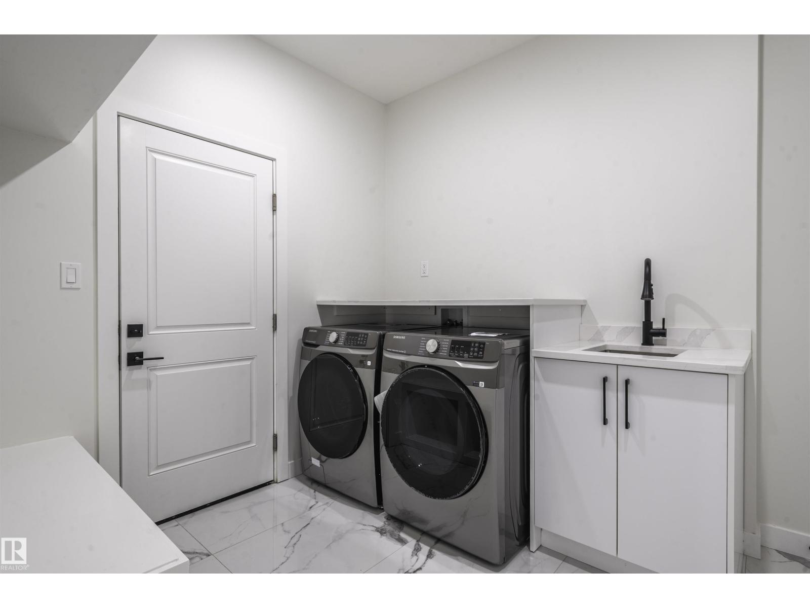 Additional image 6 of 216 33 Street SW, Edmonton, AB, T6X3C7