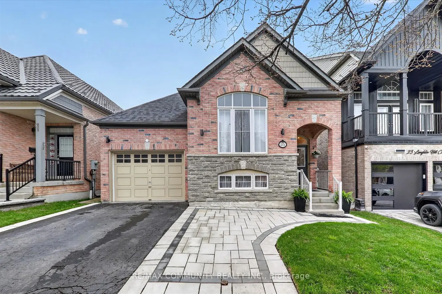 25 Loughlin Hill Crescent