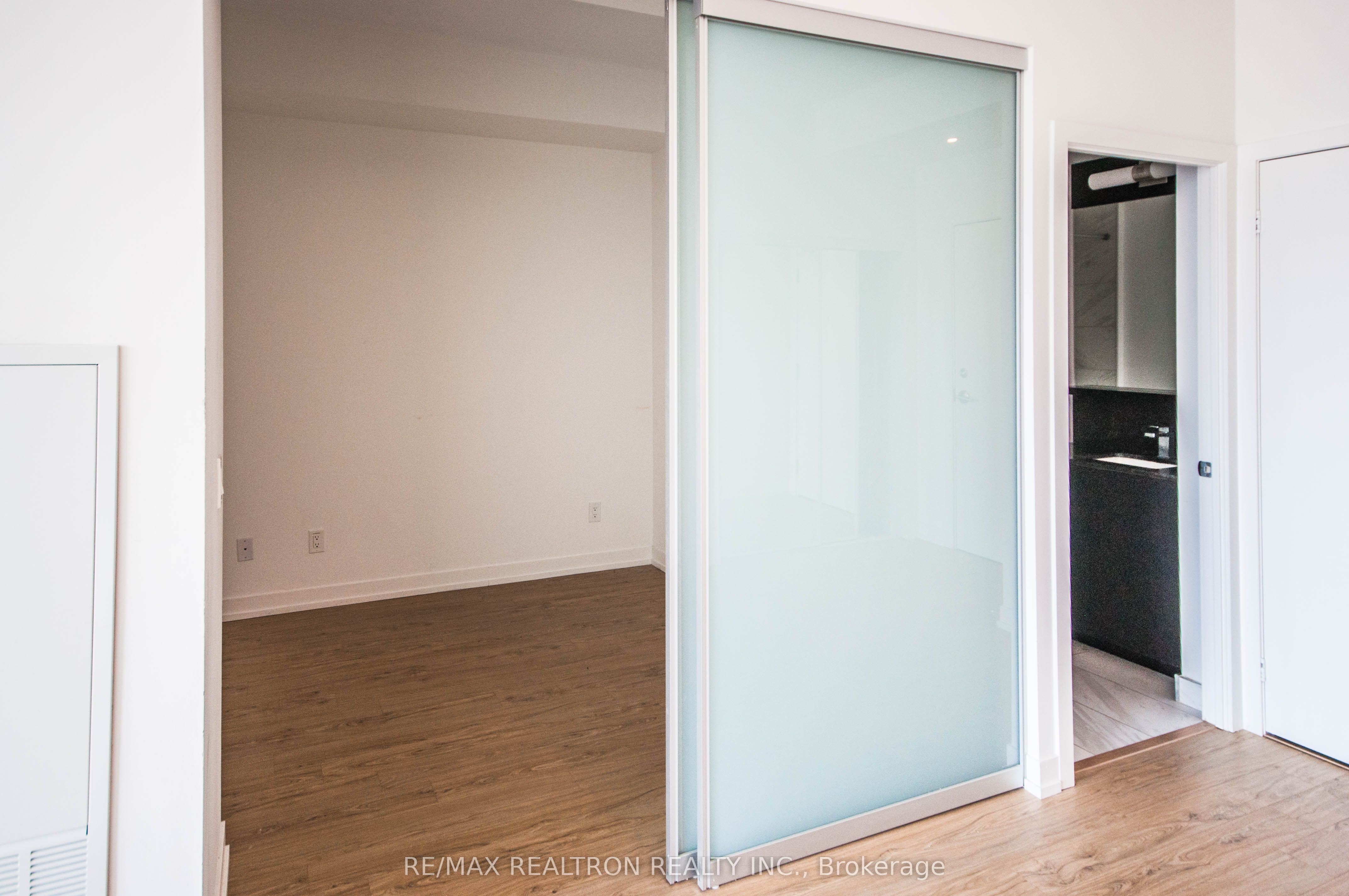 Additional image 5 of 2509-85 Wood Street, Toronto, ON, M4Y 0E8