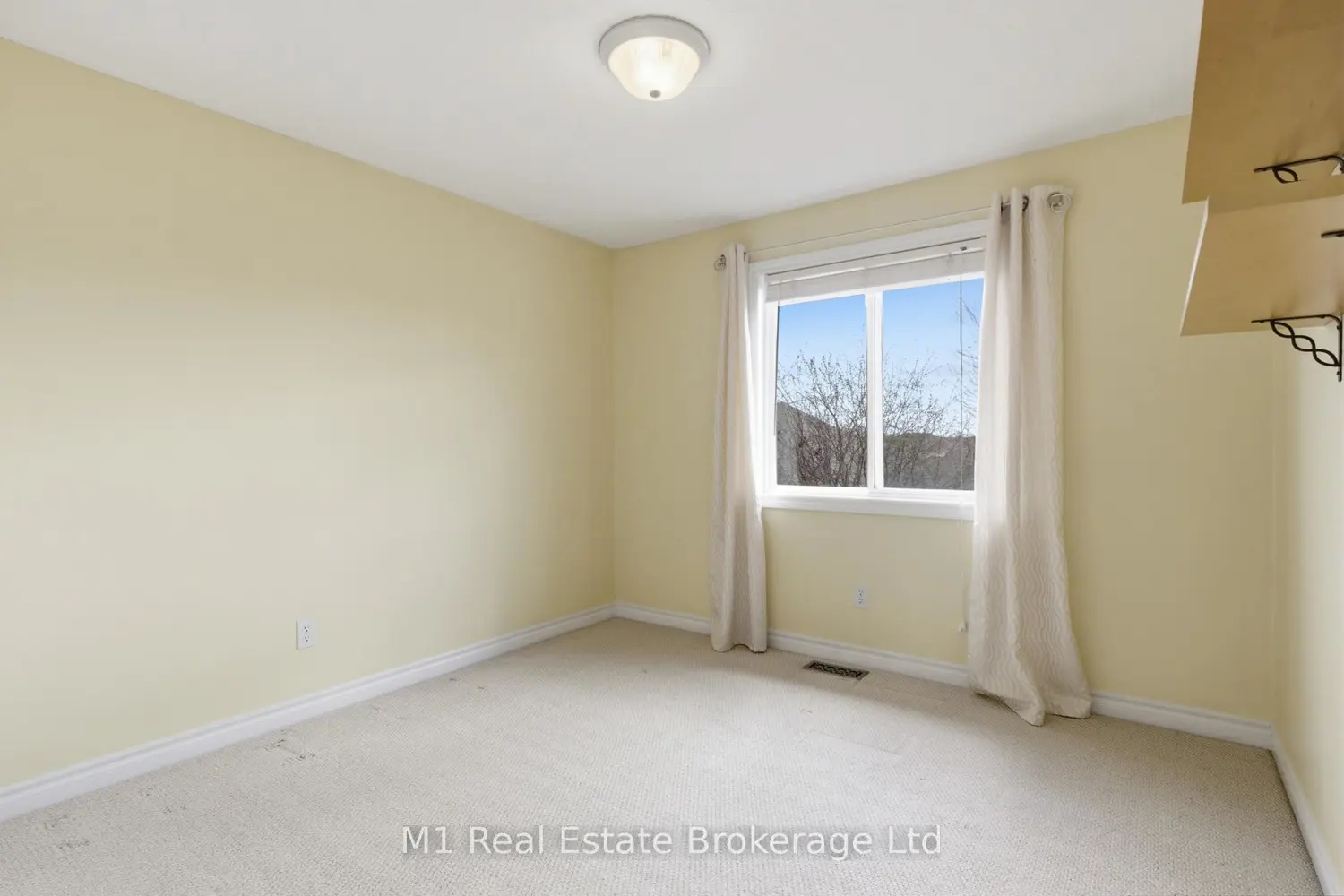 Additional image 14 of 577 Mctavish Street