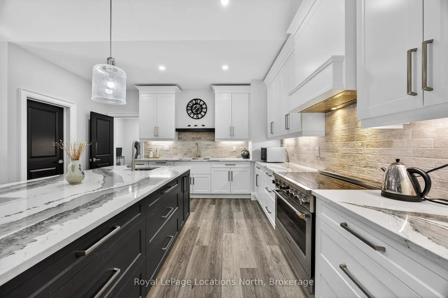 3511 Rainbow Valley Road photo 4