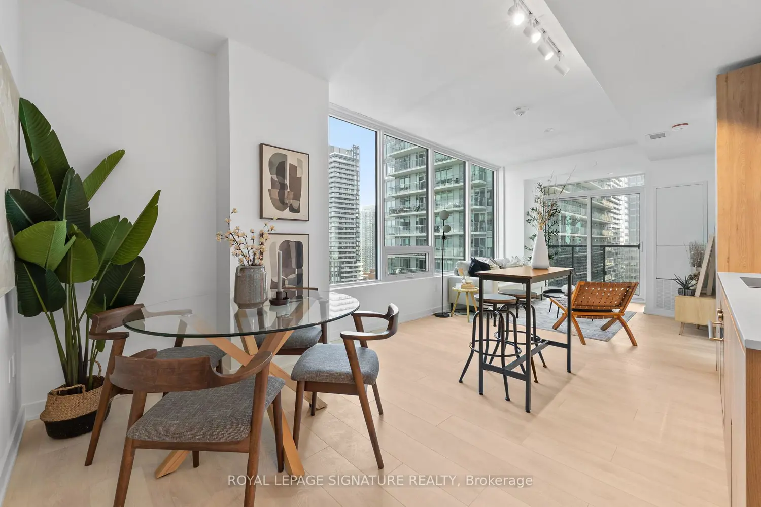 Additional image 9 of 117 Broadway Avenue 3102