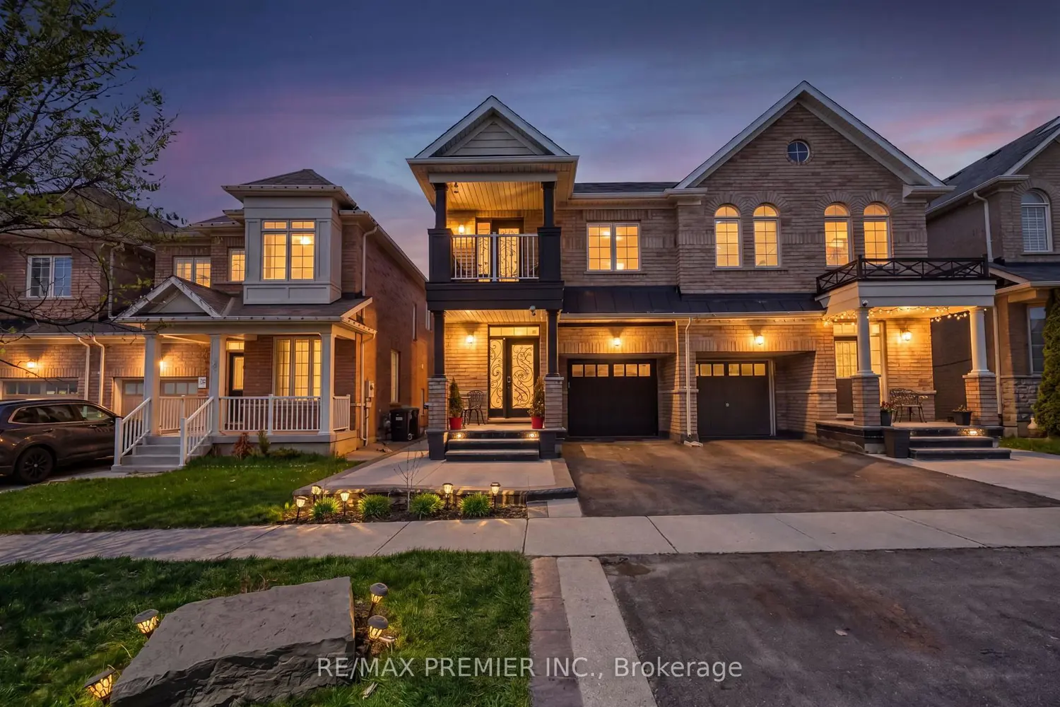 82 Chesterwood Crescent