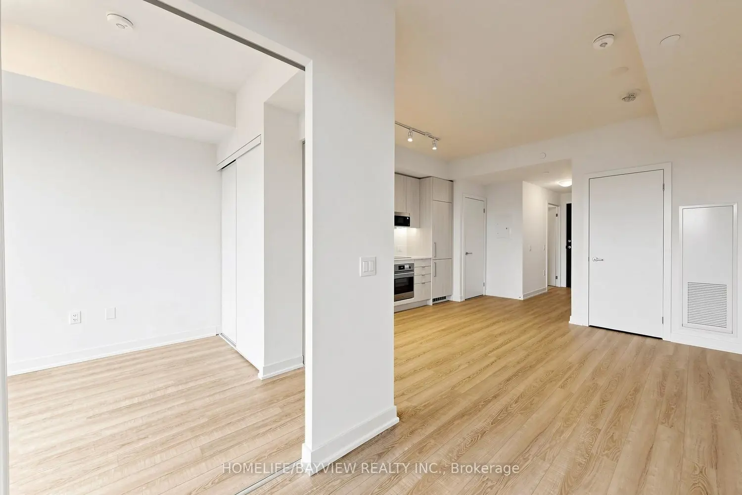 Additional image 14 of 250 Lawrence Avenue 605
