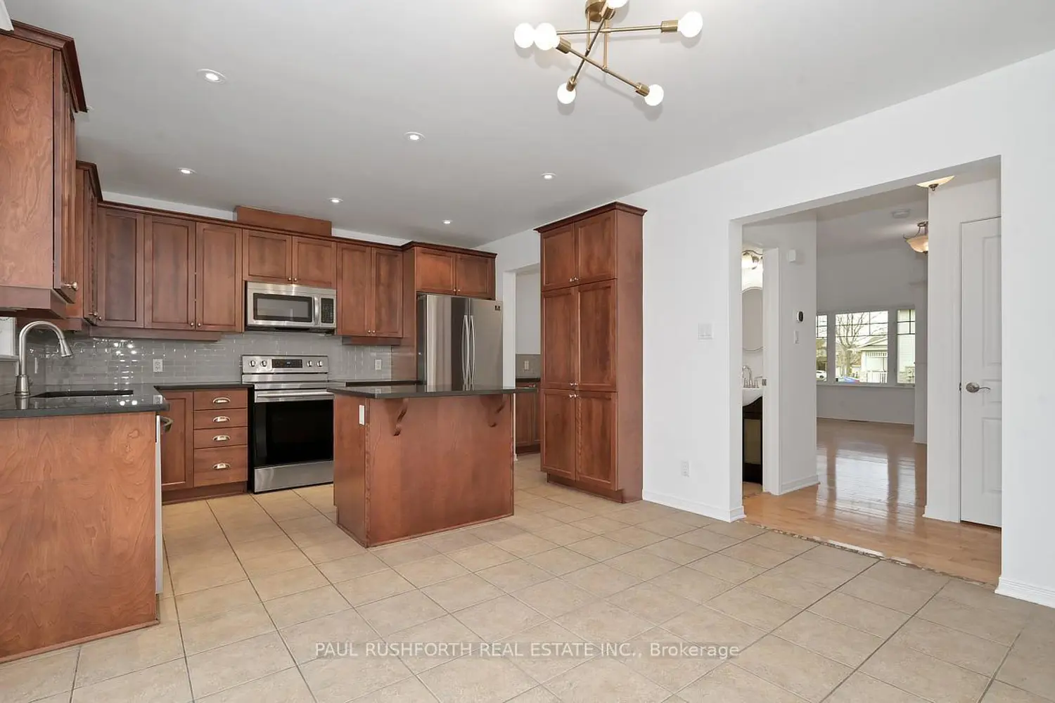 145 Arrowwood Drive photo 4