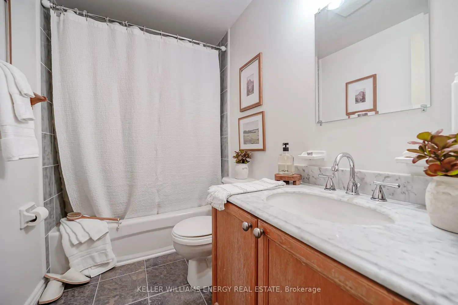 Additional image 7 of 1333 Mary Street 39
