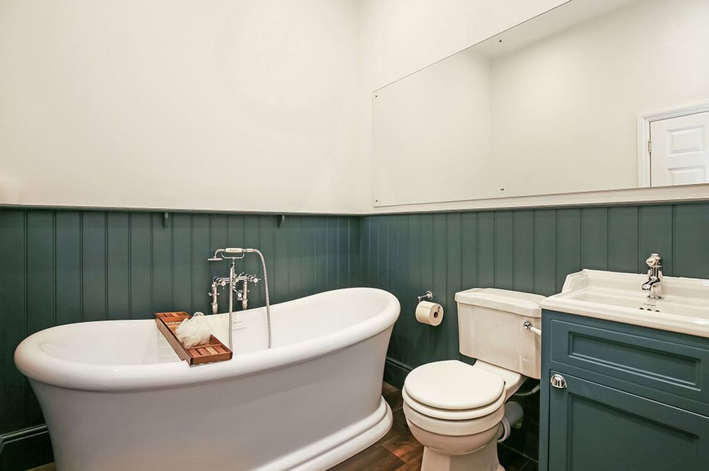 Additional image 6 of 3 bed flat to rentPeninsula Square, Winchester SO23