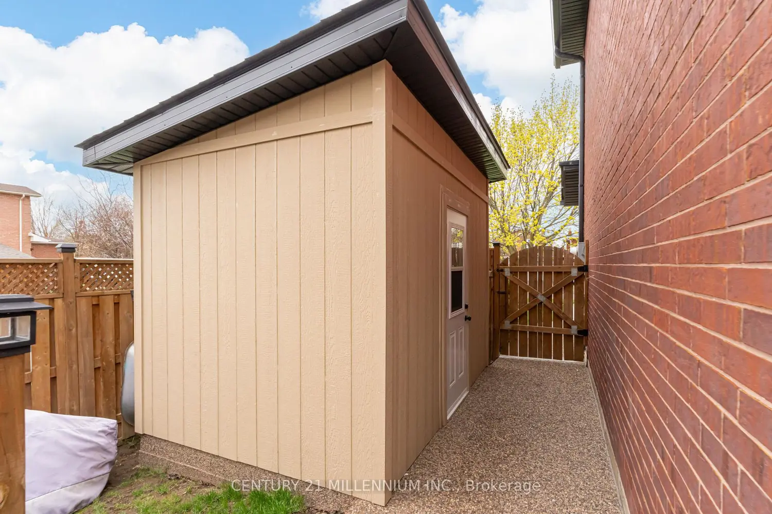 Additional image 19 of 8 Shenstone Avenue
