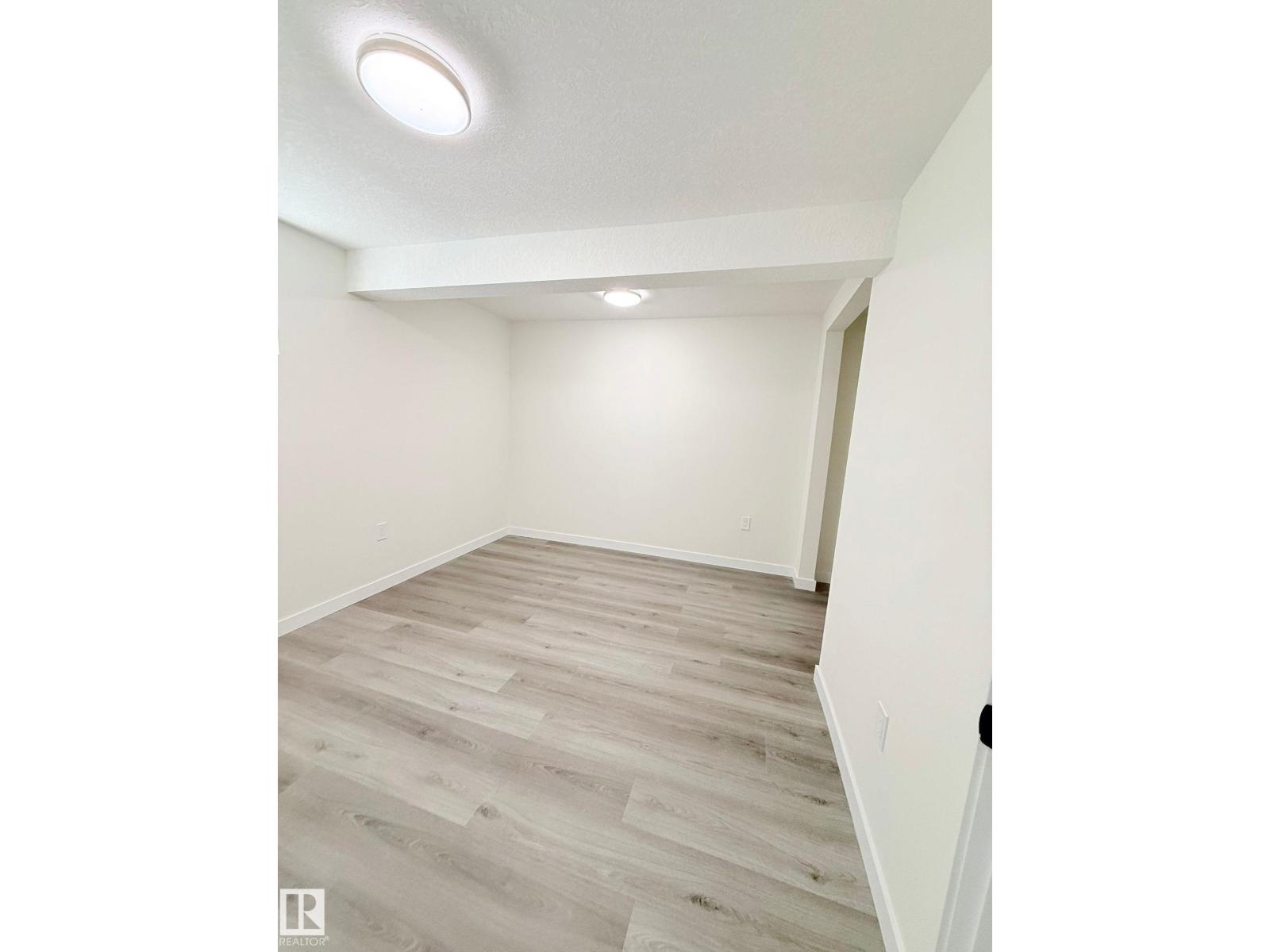 Additional image 6 of 11628 151 Avenue NW, Edmonton, AB, T5X1C6