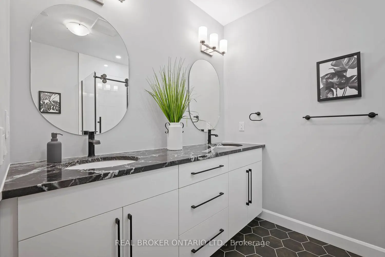 Additional image 11 of 51 David Street 207
