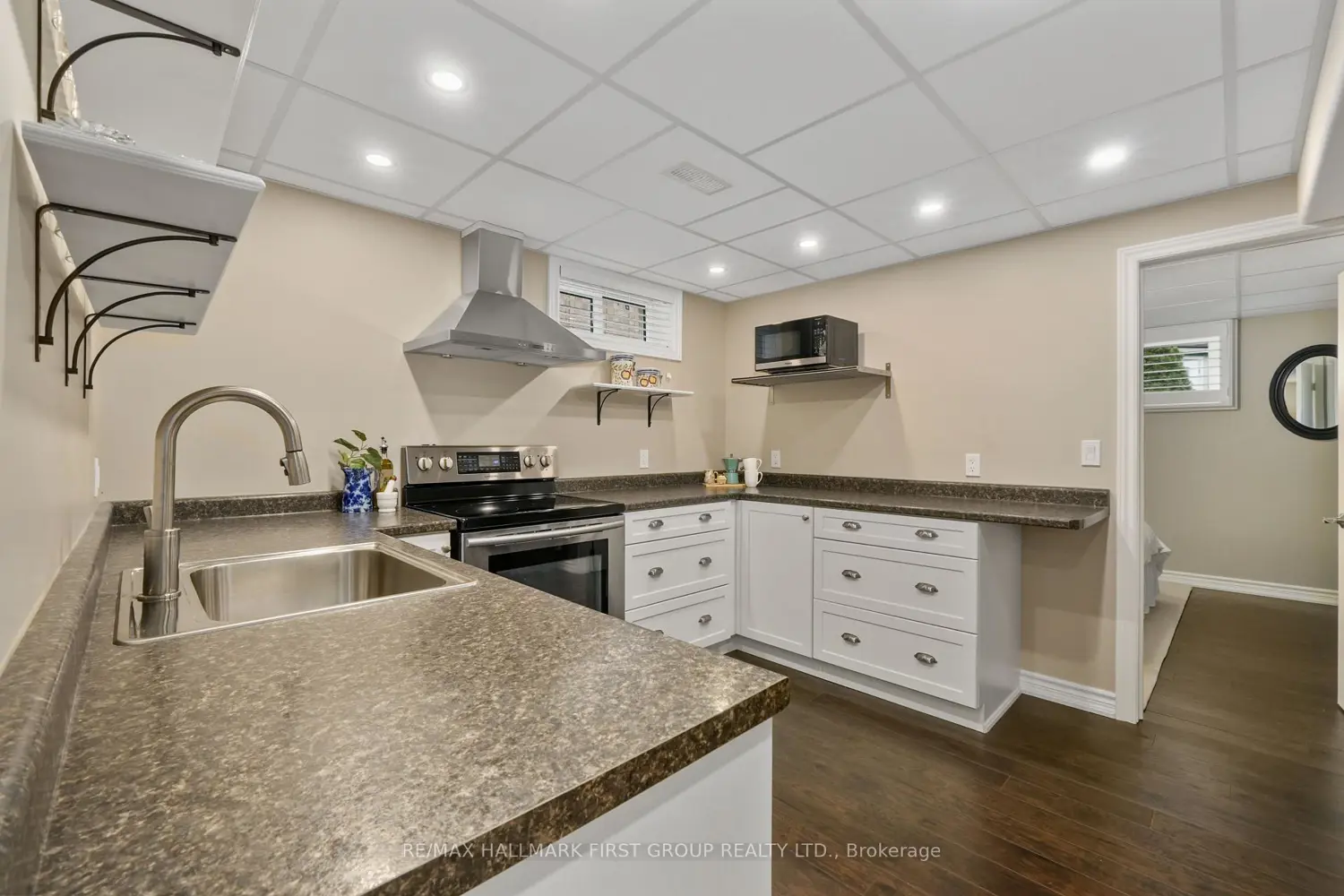 Additional image 8 of 489 Foote Crescent