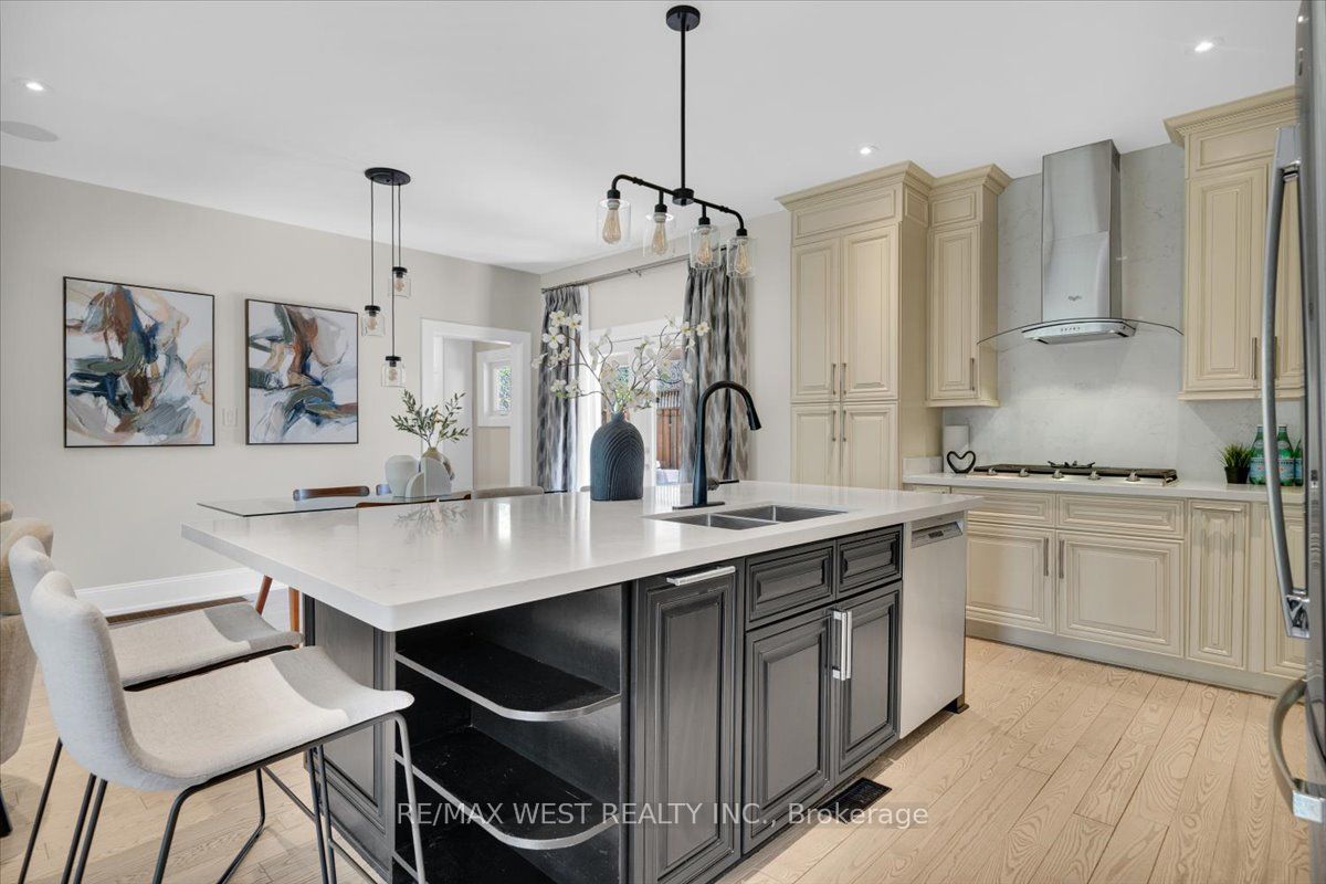 Additional image 4 of 2456 Bridge Road, Oakville, ON, L6L 2H1