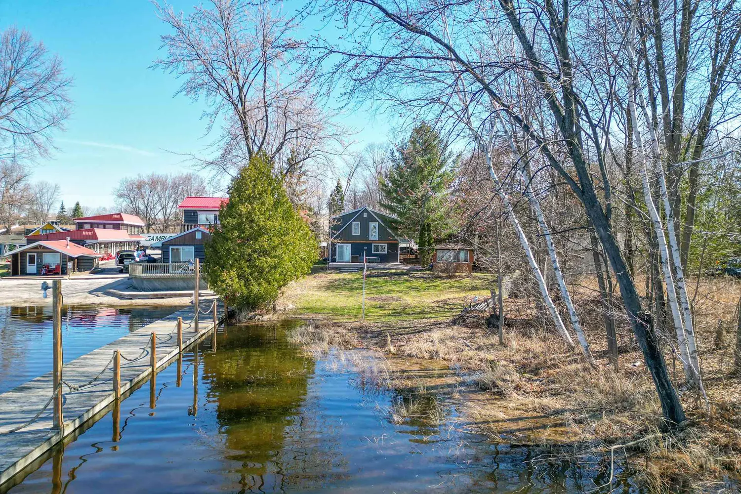 12 Mowat Crescent