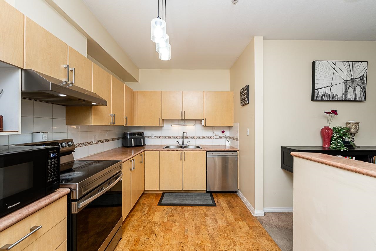 Additional image 3 of 202-83 Star Crescent, New Westminster, BC, V3M 6X8