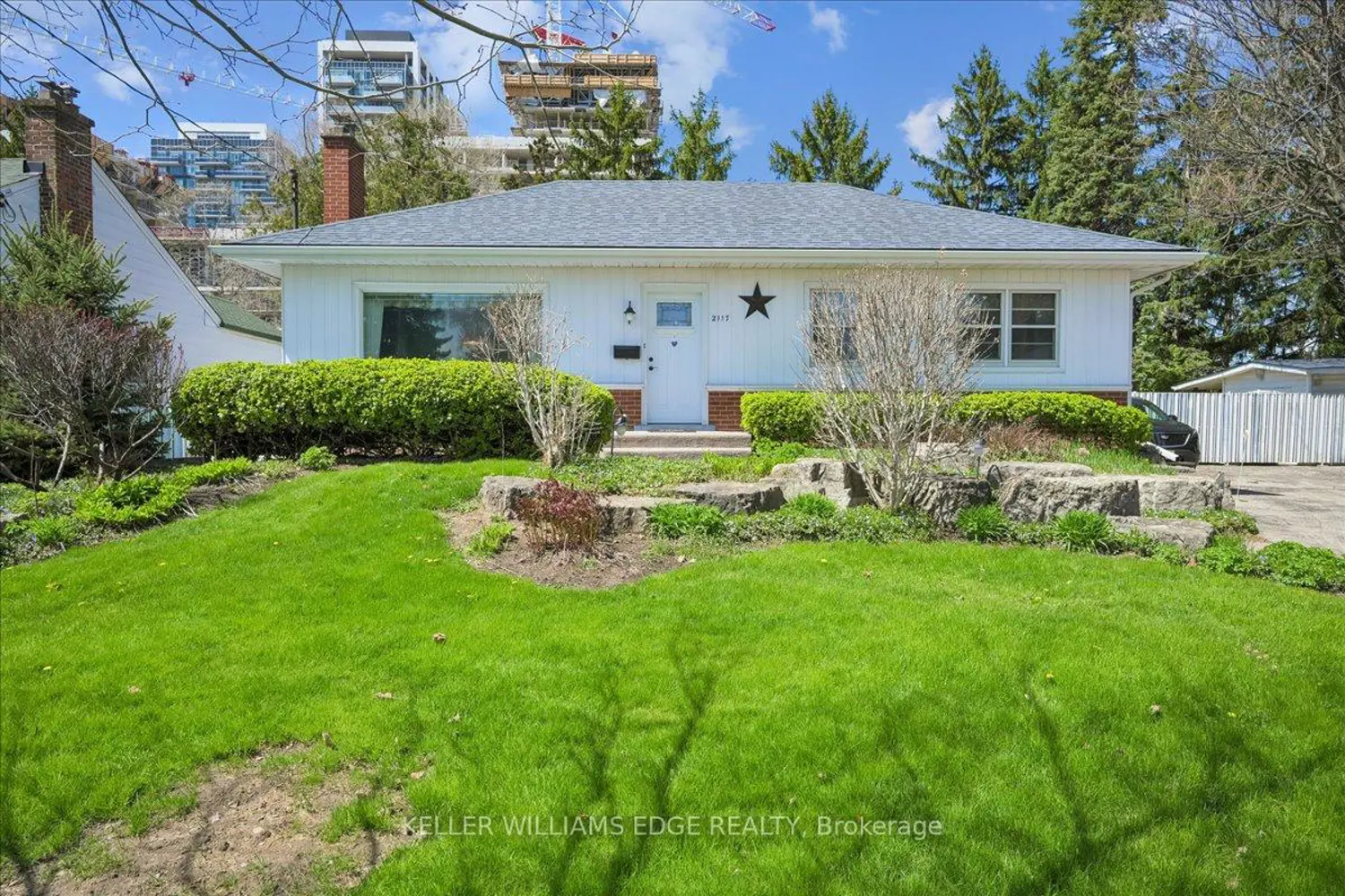 Additional image 2 of 2117 Edinburgh Drive