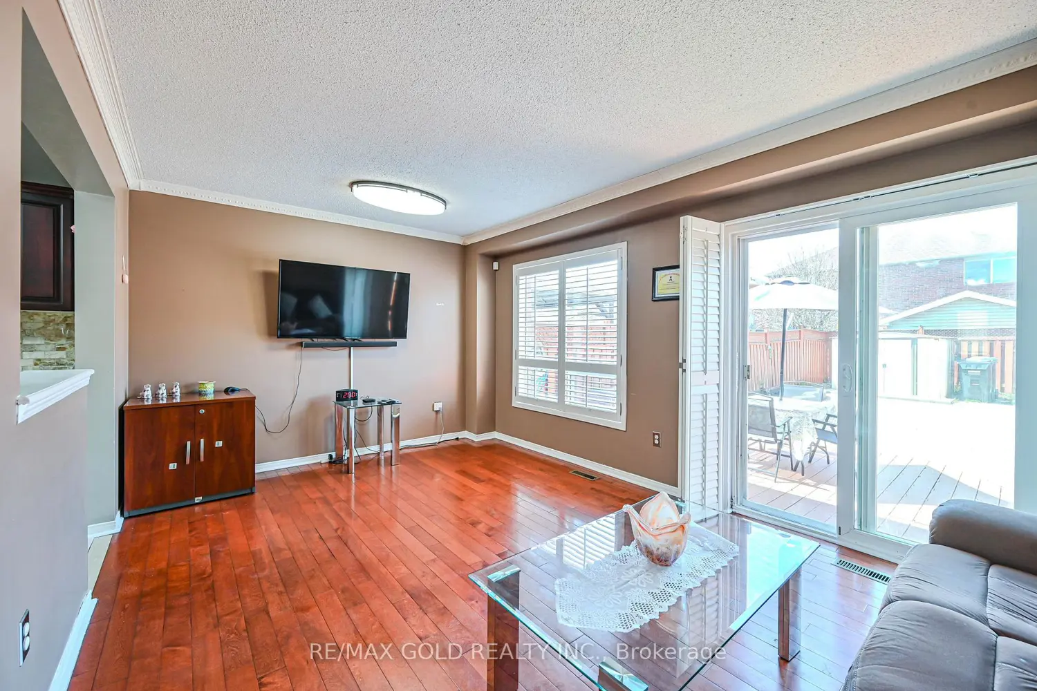 Additional image 14 of 94 Lake Louise Drive