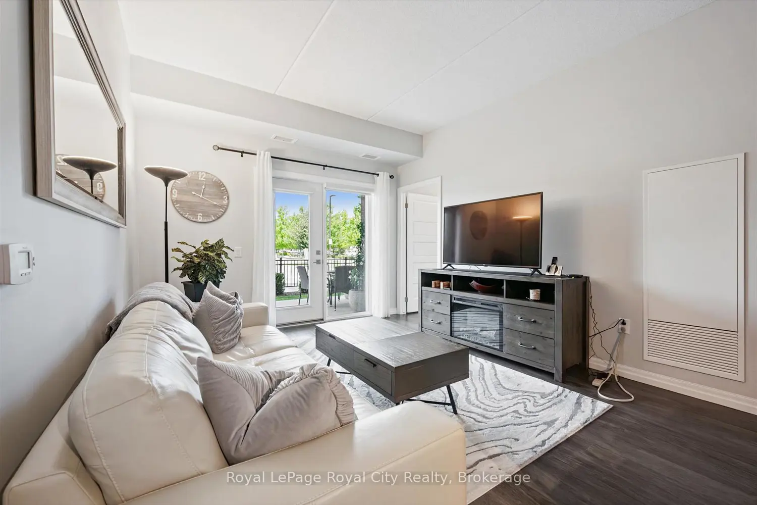 35 Kingsbury Square 121 photo 4