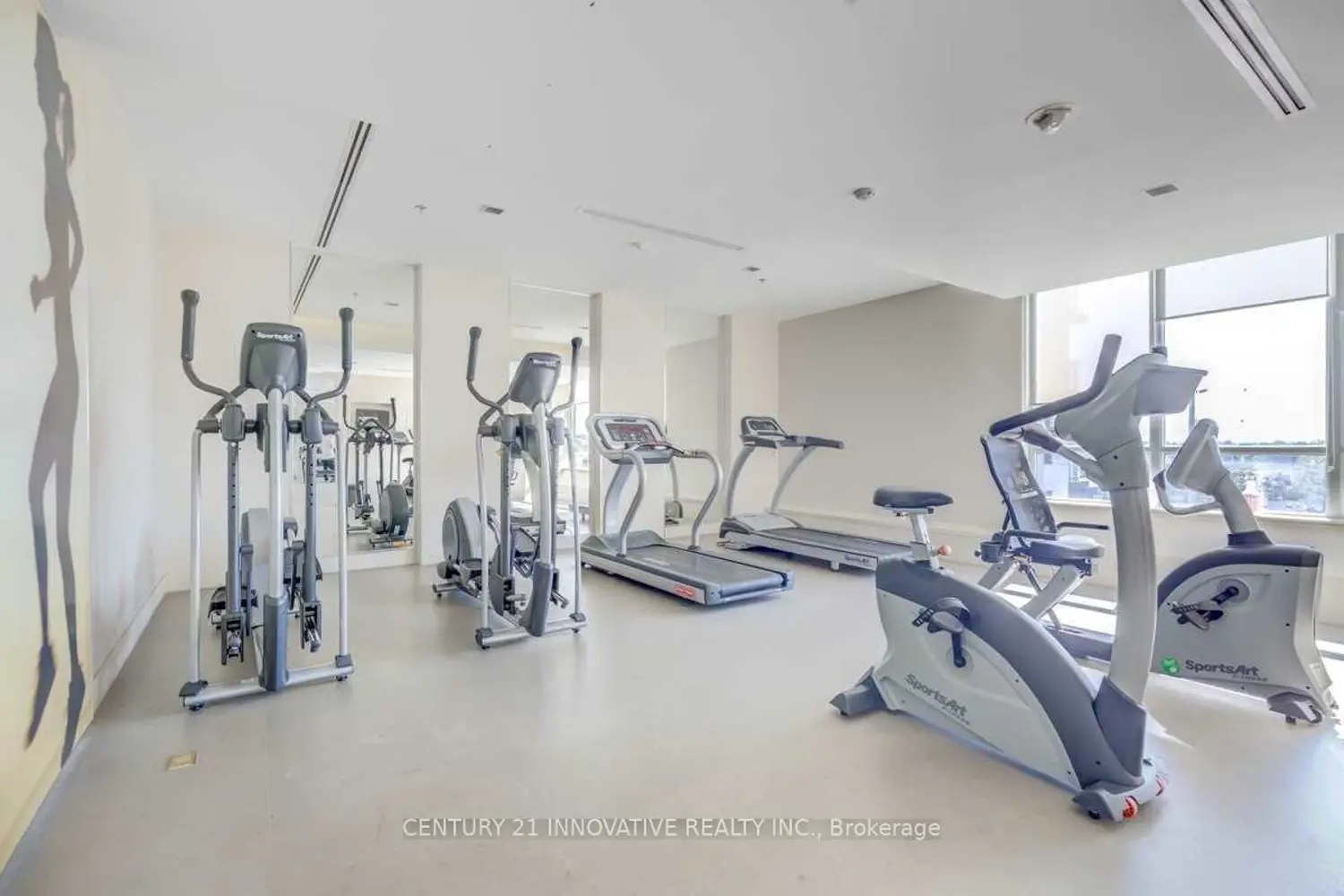 Additional image 17 of 1215 Bayly Street 610