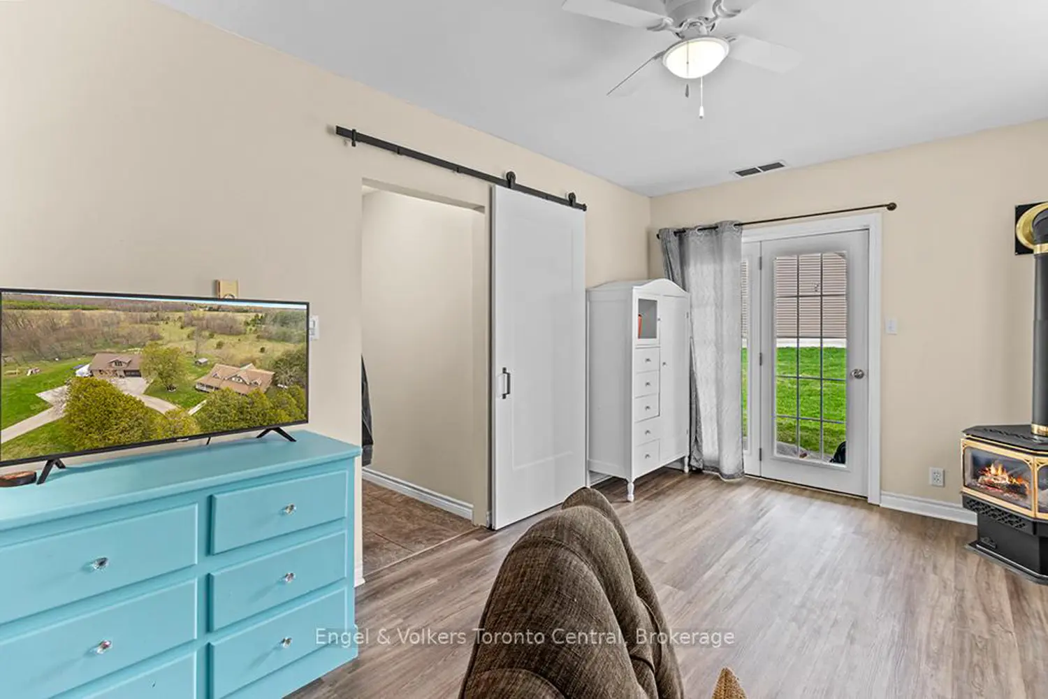 Additional image 7 of 122459 Grey Road 5