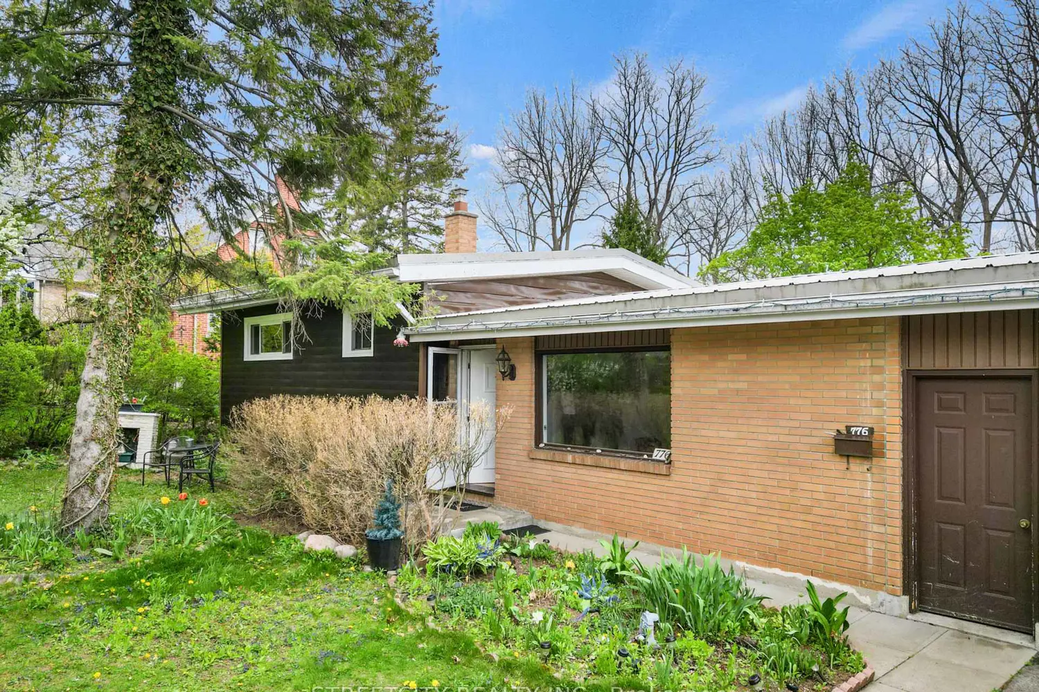 776 Sunninghill Avenue