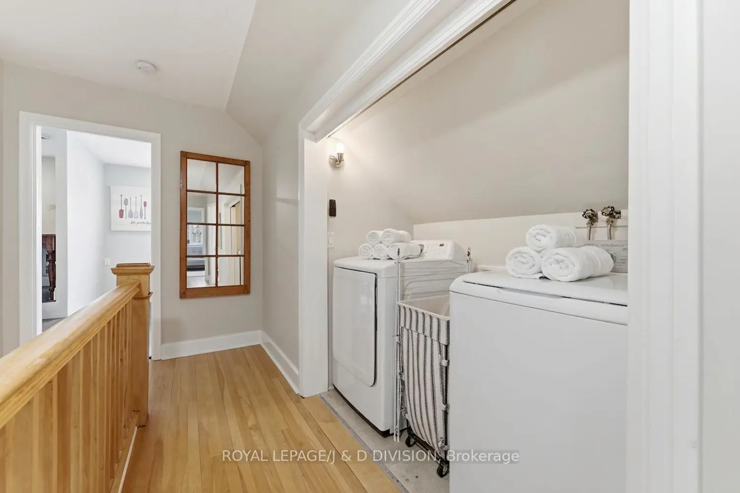 Additional image 11 of 44 Tecumseth Street