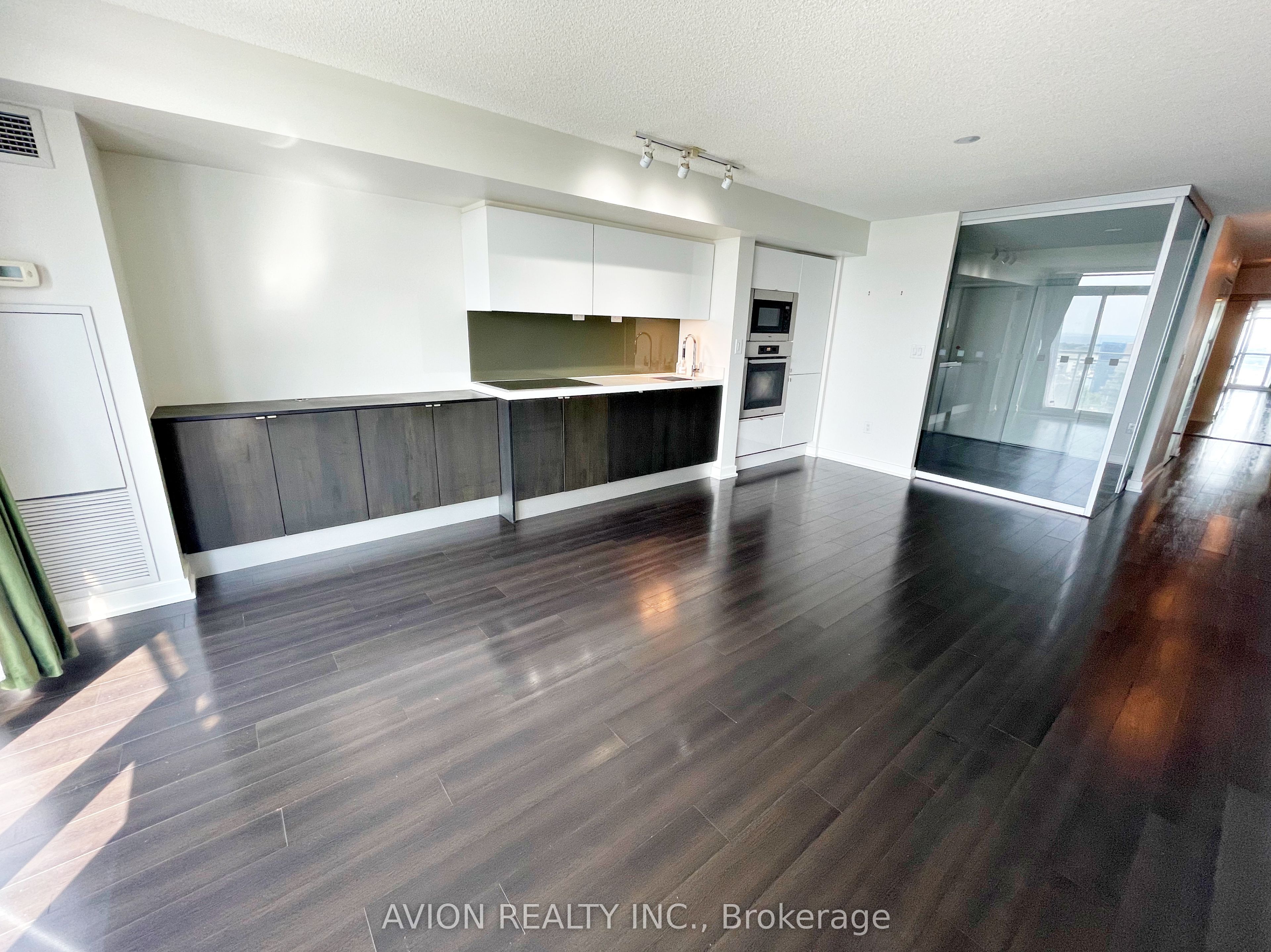 Additional image 3 of 1807-21 Iceboat Terrace, Toronto, ON, M5V 4A9