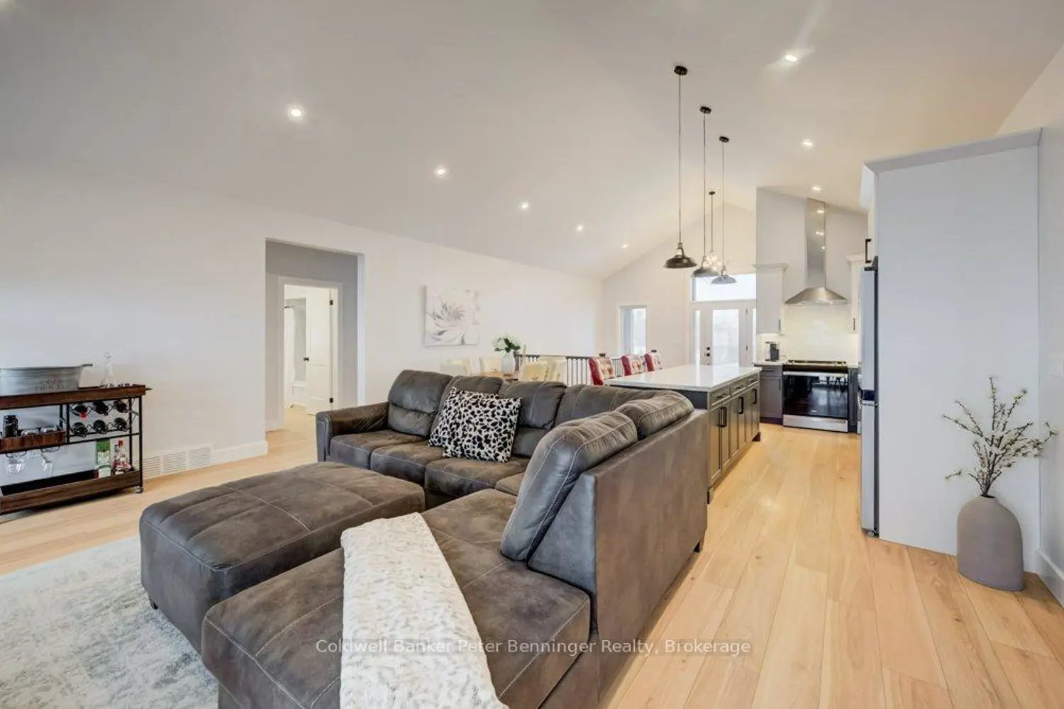 Additional image 6 of 8 Mel Street