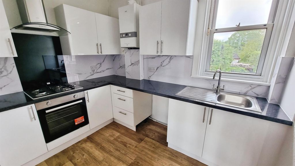 Additional image 2 of 2 bed flat to rent78 Den Walk, Methil, Fife KY8
