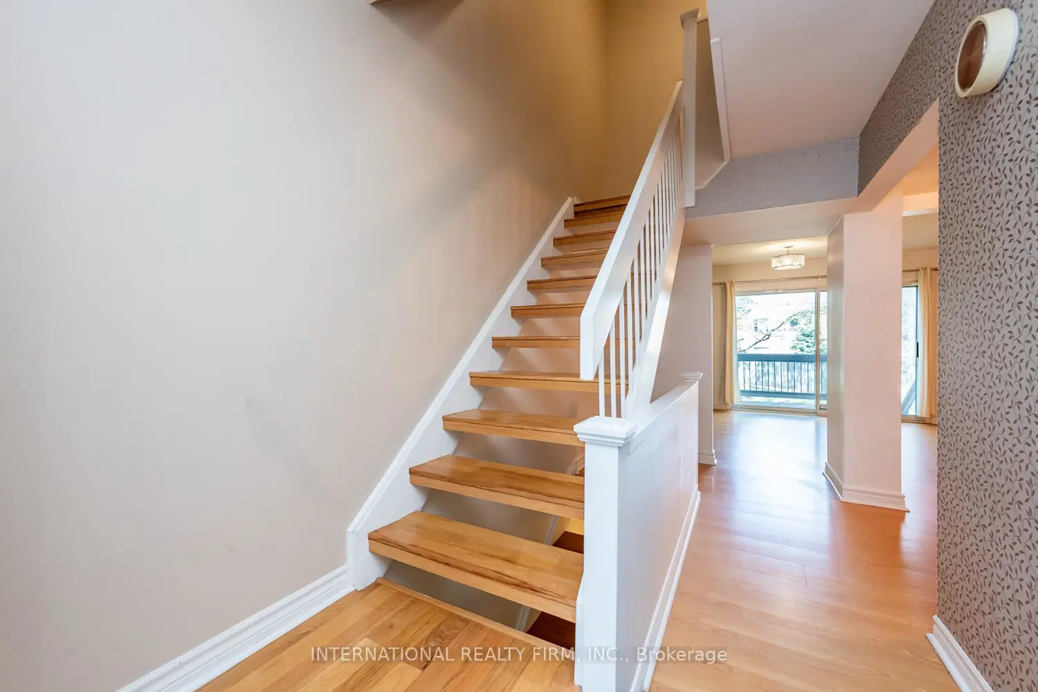 Additional image 12 of 6855 Glen Erin Drive 15