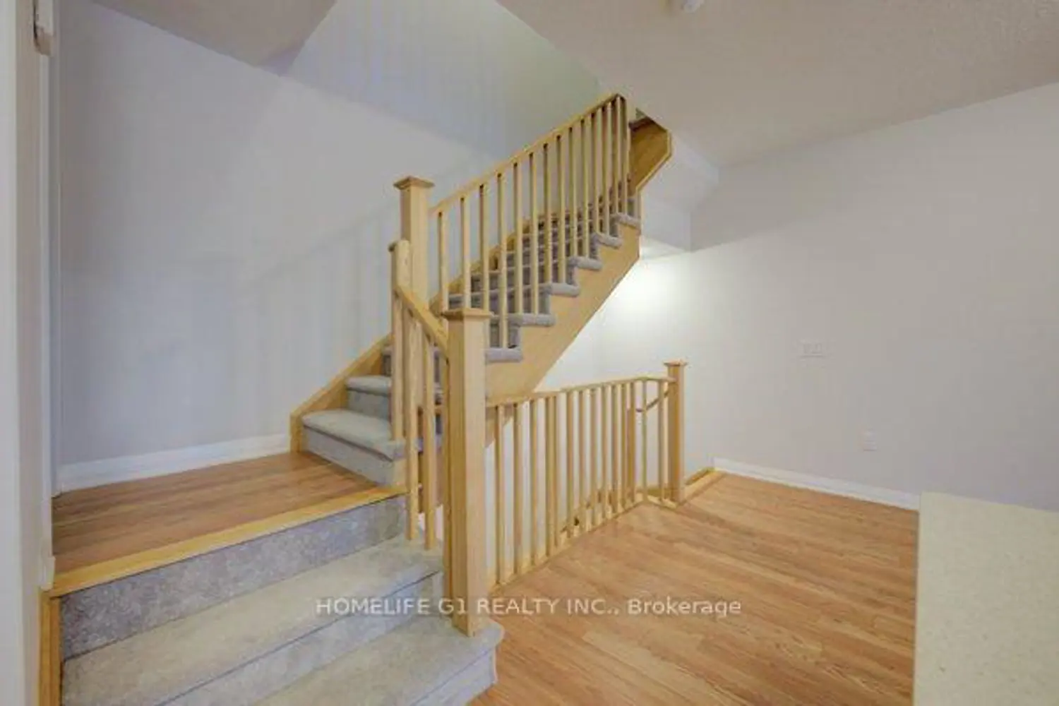 Additional image 9 of 585 Colborne Street 611