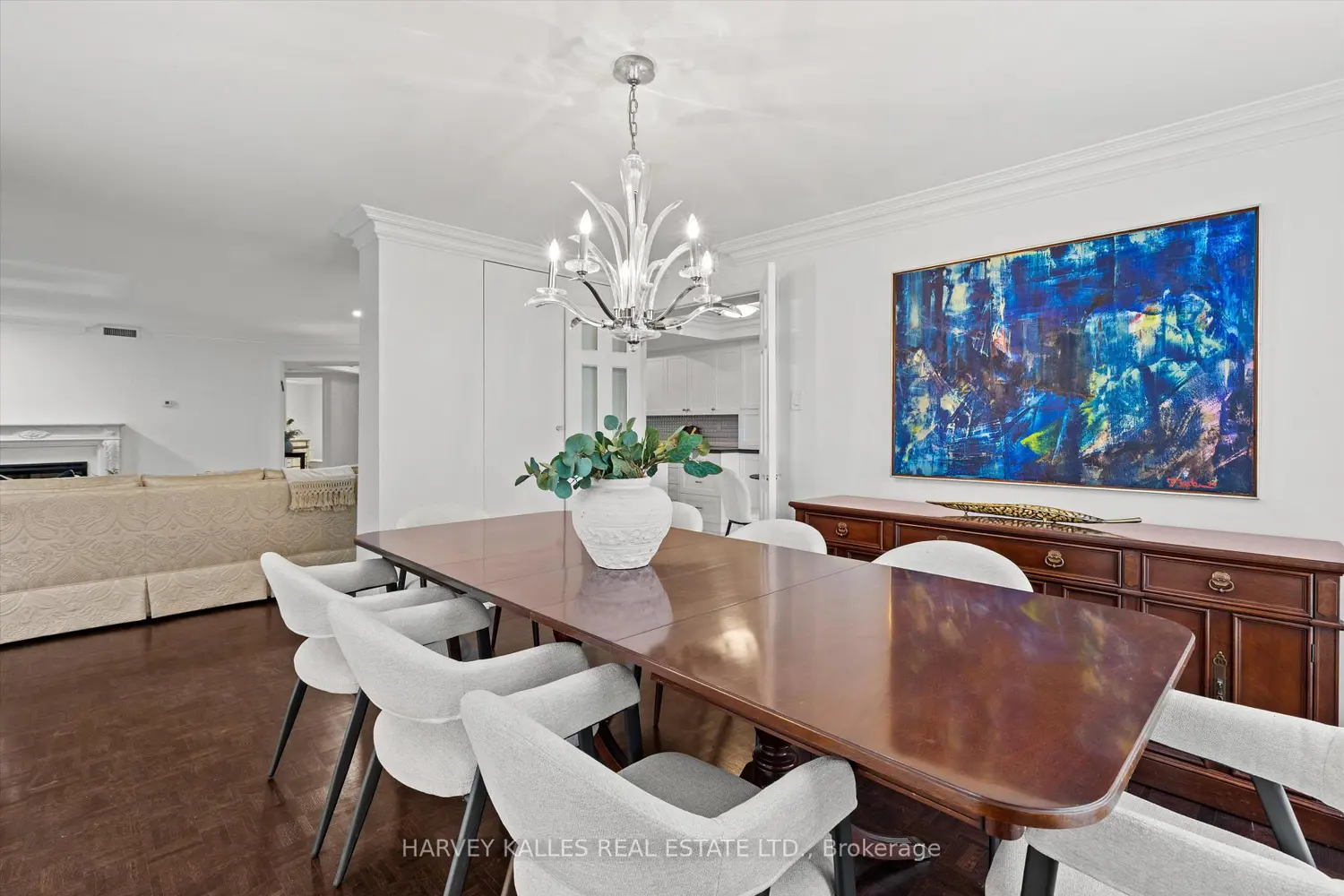 Additional image 11 of 3900 Yonge Street 201